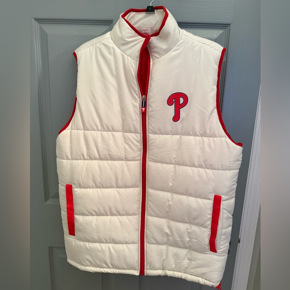 White & Red Quilted Vest with Phillies P Logo